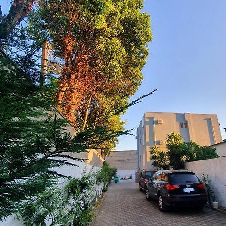 Klerichi Hotel Tirana Exteriör bild